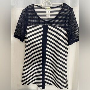 Dolcezza women blue & white round neck top as side slit and mesh size X Small